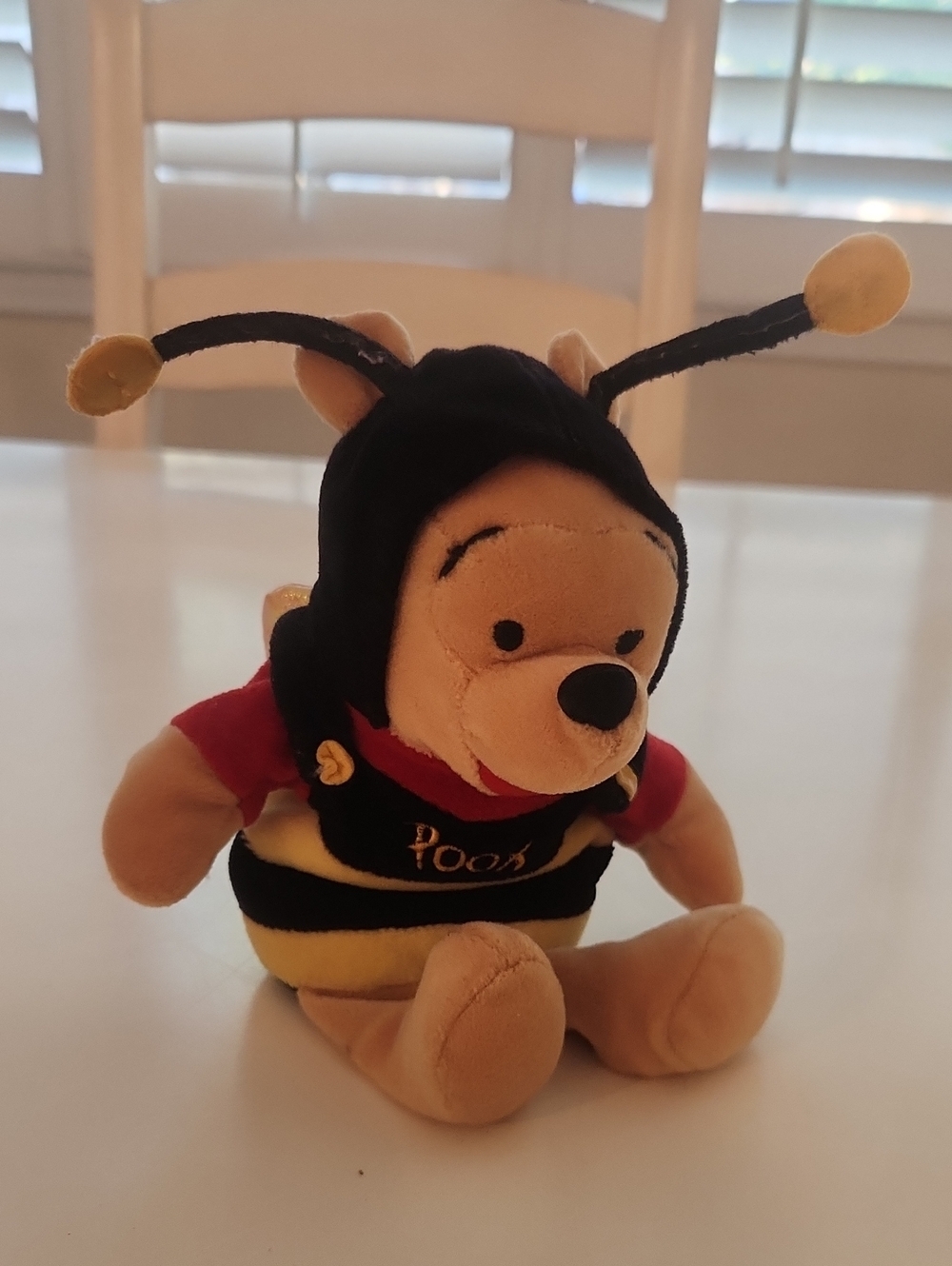 Disney Store Winnie The Pooh Bumble Bee 8" Mini Bean Bag Plush